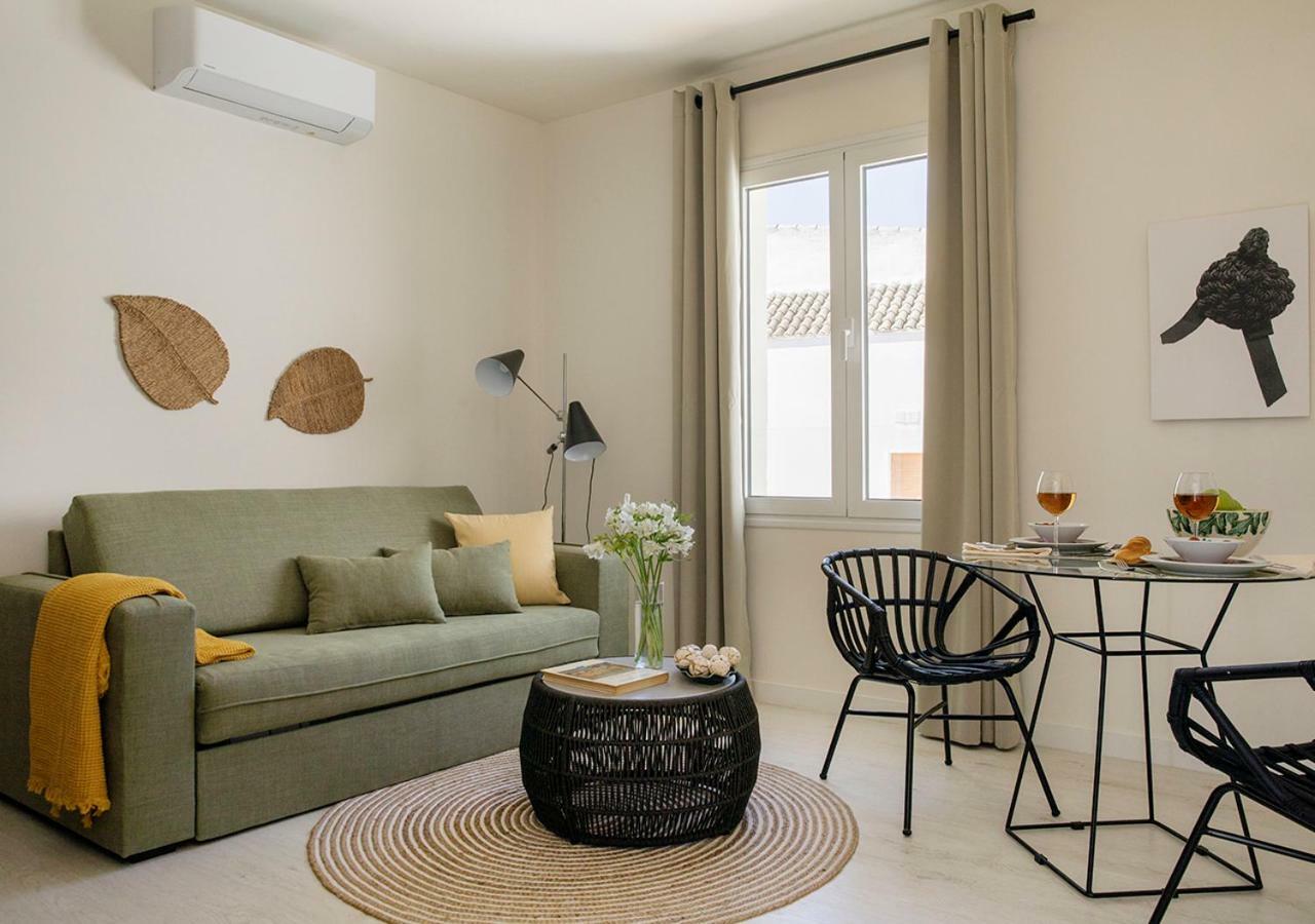 Santa Paula Pool & Luxury Apartment Sevilla